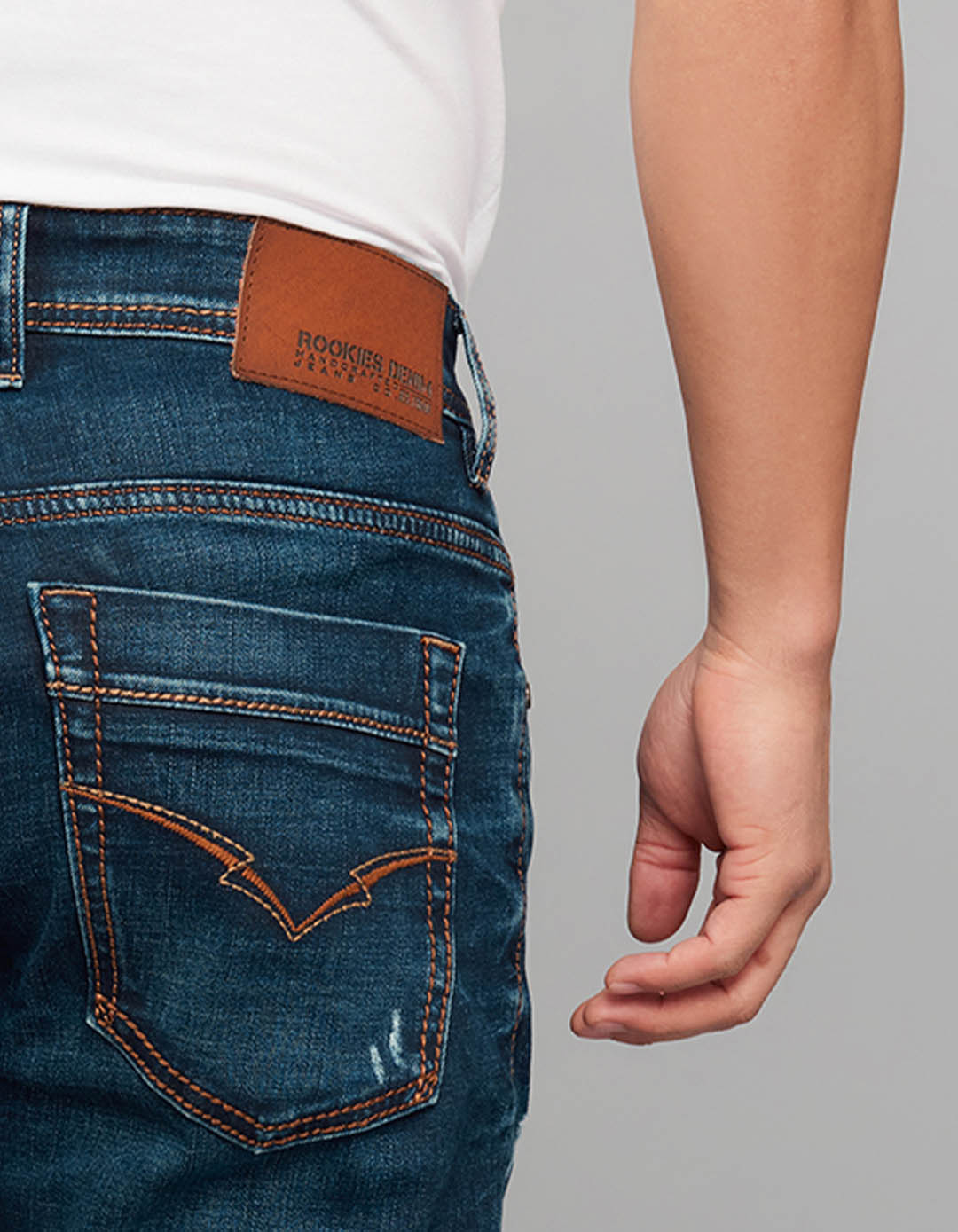 Dark Blue 5 Pocket Low-Rise Tapered Ankle Length Stretch Jeans