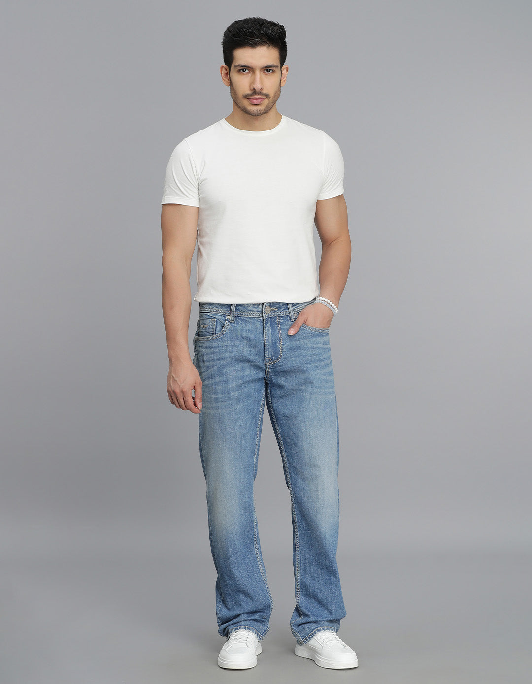 Med Blue 5 Pocket Midrise, Comfort And Straight Fit jeans