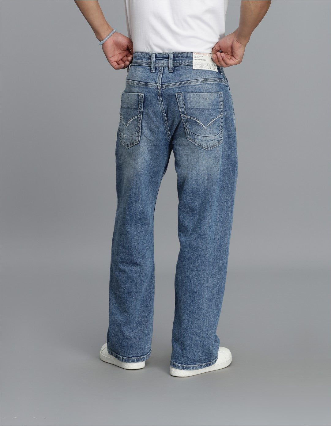 Med Blue 5 Pocket Midrise Loose Fit Cropped jeans