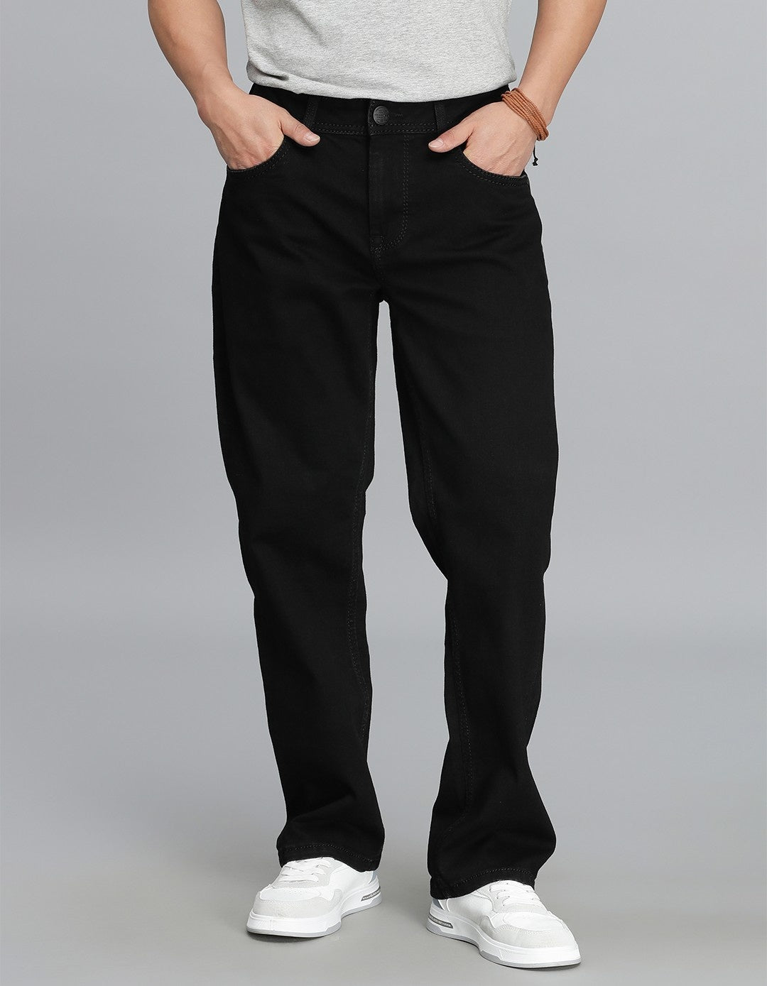 Black 5 Pocket Midrise, Comfort Straight Fit Cropped Jeans